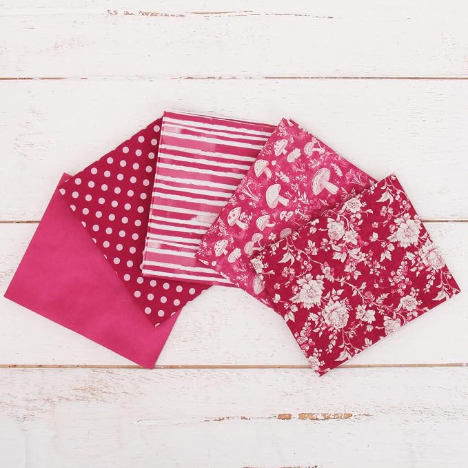 Threadart Cotton Quilting Fabric, Fat Quarter Grab Bag | Cotton fabric for quilting, sewing, crafts and home decor. Smooth woven fabric cuts cleanly for handmade projects. by ThreadArt