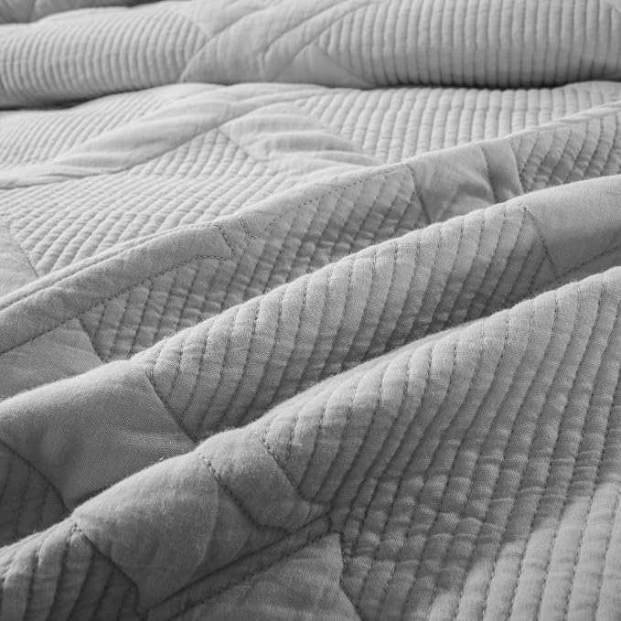 Tache Solid Light Grey Silver Soothing Pastel Soft Cotton Geometric Diamond Stitch Pattern Lightweight Quilted Bedspread 3 Piece Set, Queen - Image 3